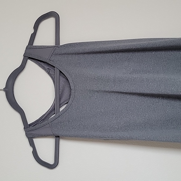 Active top - Picture 1 of 2